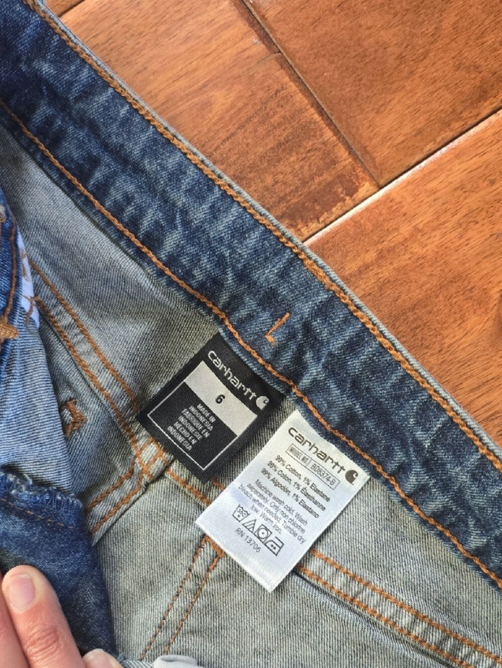 Jeans - Picture 3 of 3